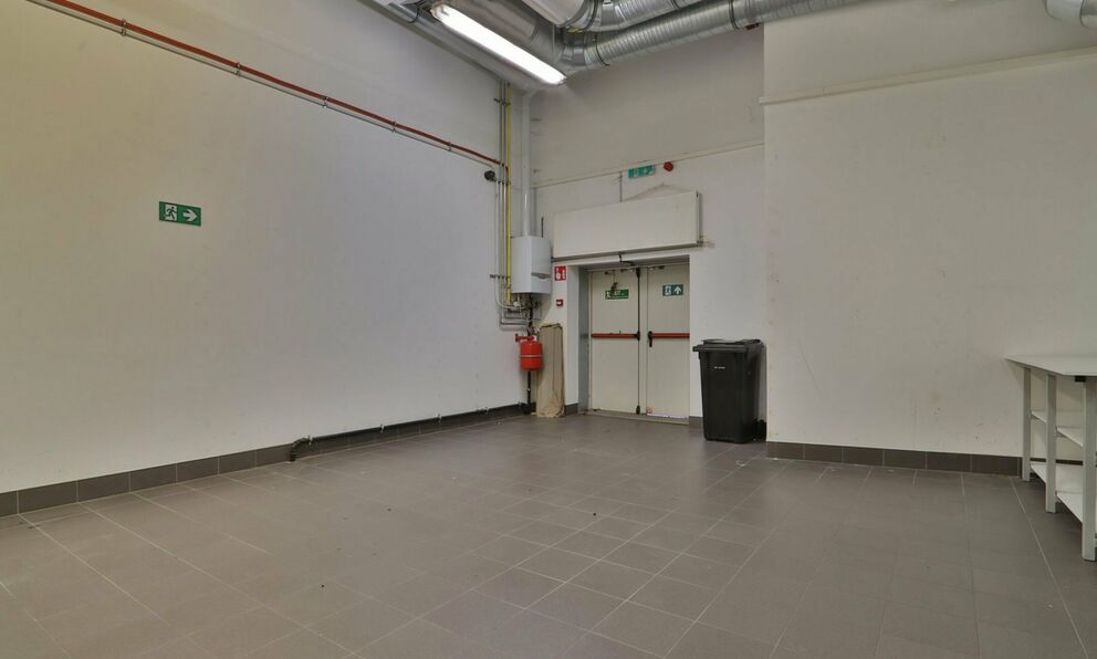 Commercieel gelijkvloers te koop in Beveren-Kruibeke-Zwijndrecht