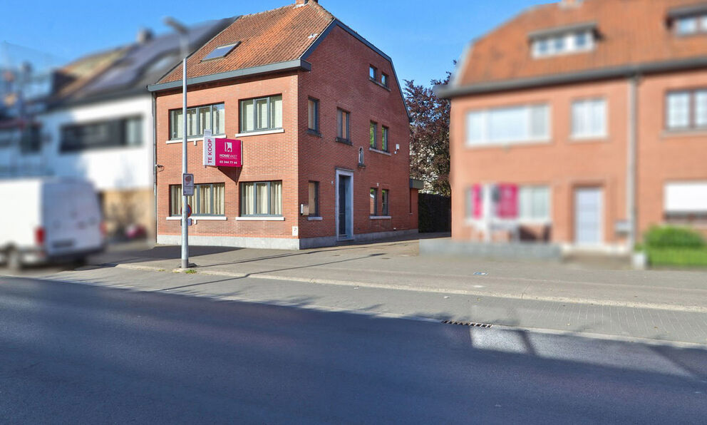 Gebouw voor gemengd gebruik te koop in Beveren