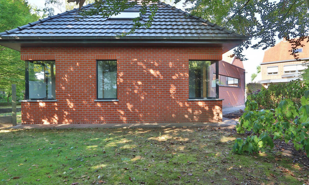 Gebouw voor gemengd gebruik te koop in Beveren