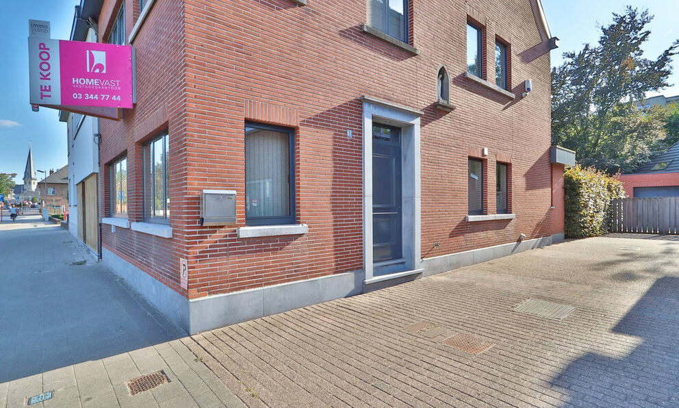 Gebouw voor gemengd gebruik te koop in Beveren
