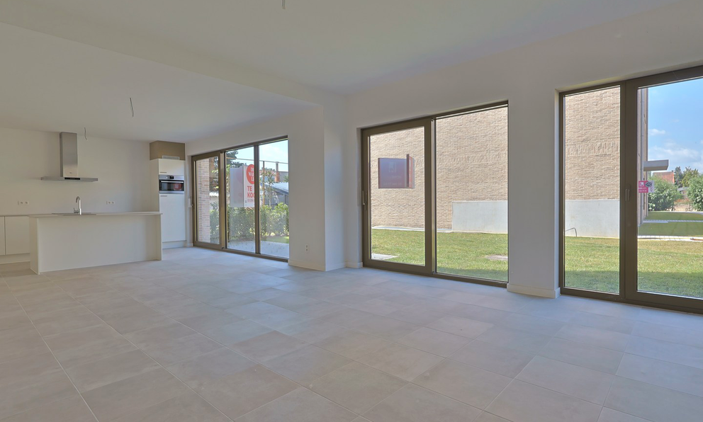 Gelijkvloerse verdieping te koop in Beveren