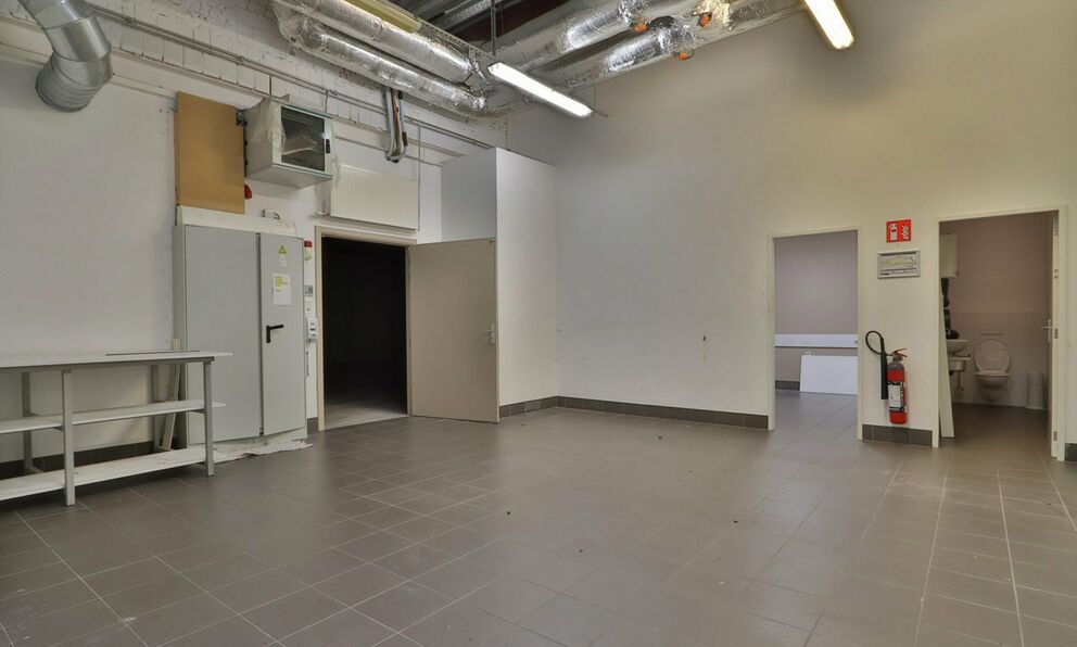 Individuele handelszaak te huur in Beveren-Kruibeke-Zwijndrecht