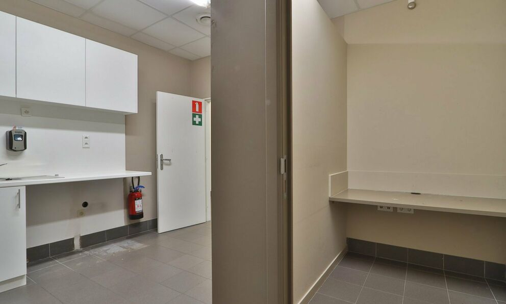 Individuele handelszaak te huur in Beveren-Kruibeke-Zwijndrecht